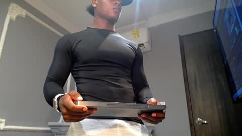 Snapshot of joshloganx chatting on 12-14-24, 12:12 joshloganx online show from 12-14-24, 12:12