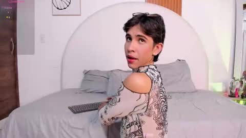 Snapshot of joshua_sanz chatting on 03-17-26, 04:17 Joshua Sanz online show from 03-17-26, 04:17