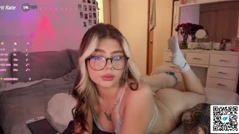 josephine   independent model    online show from 02-07-25, 11:13