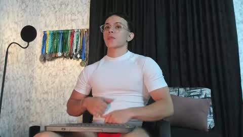 Im Jouliano online show from 02-12-25, 09:22