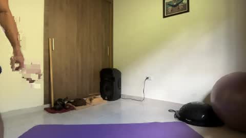 Im Jouliano online show from 05-05-26, 03:09