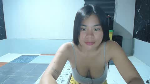 Snapshot of jove_thefoxgirl chatting on 06-17-26, 07:37 lyn online show from 06-17-26, 07:37