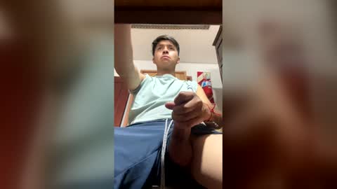 Snapshot of jovenlindo2002 chatting on 04-01-26, 01:34 Fran online show from 04-01-26, 01:34