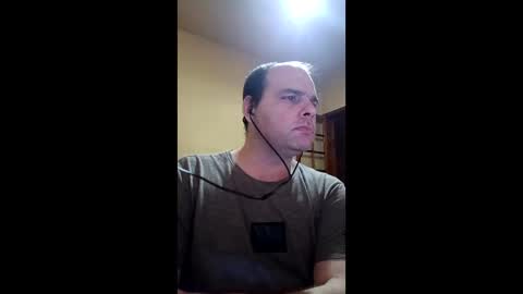 Snapshot of jovissafado chatting on 12-20-25, 01:23 safado online show from 12-20-25, 01:23