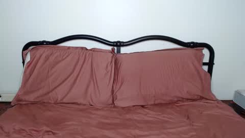 Snapshot of jowiththehair chatting on 01-11-25, 11:02 Jo Dayne online show from 01-11-25, 11:02