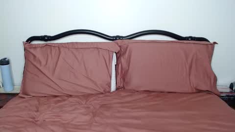 Snapshot of jowiththehair chatting on 02-20-25, 10:05 Jo Dayne online show from 02-20-25, 10:05