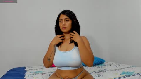 Snapshot of joyaoscura55 chatting on 11-04-25, 11:04 sofiaparker8 online show from 11-04-25, 11:04