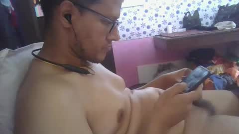 Snapshot of joybook8 chatting on 10-13-25, 04:01 joybook8 online show from 10-13-25, 04:01