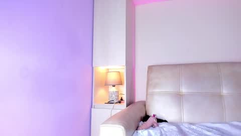 joyceblake online show from 10-01-25, 04:40