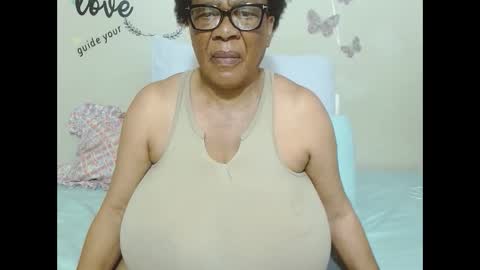 DairyQueen online show from 09-19-25, 06:04