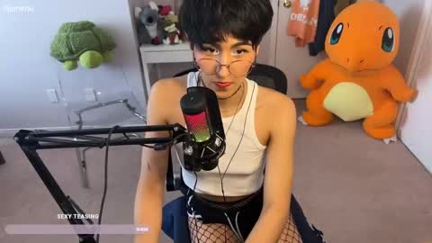 Snapshot of joystickjackie chatting on 12-15-25, 05:06 Jackie Joy online show from 12-15-25, 05:06