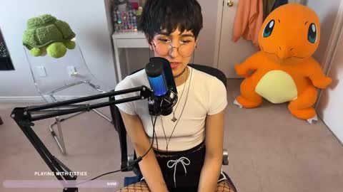 Snapshot of joystickjackie chatting on 01-14-26, 05:29 Jackie Joy online show from 01-14-26, 05:29