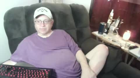 Snapshot of jpmel99 chatting on 12-02-24, 02:53 jpmel99 online show from 12-02-24, 02:53