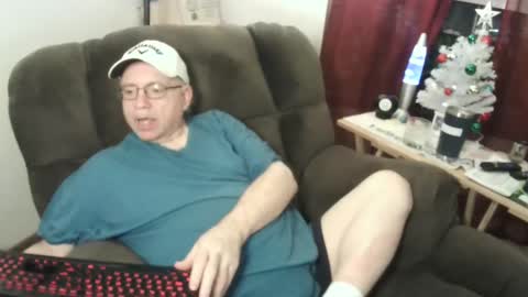 Snapshot of jpmel99 chatting on 12-24-24, 03:05 jpmel99 online show from 12-24-24, 03:05