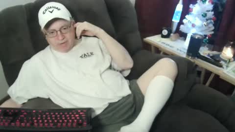 Snapshot of jpmel99 chatting on 12-29-24, 12:09 jpmel99 online show from 12-29-24, 12:09