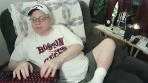 Snapshot of jpmel99 chatting on 02-09-25, 03:43 jpmel99 online show from 02-09-25, 03:43