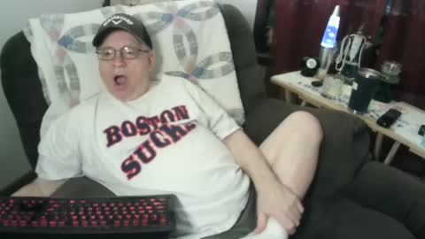 Snapshot of jpmel99 chatting on 02-09-25, 06:43 jpmel99 online show from 02-09-25, 06:43