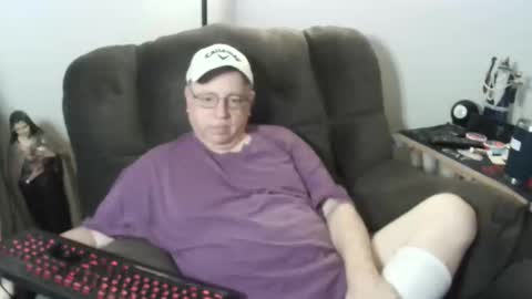 Snapshot of jpmel99 chatting on 11-01-25, 10:56 jpmel99 online show from 11-01-25, 10:56