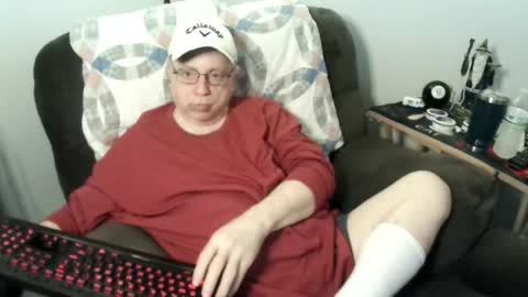 jpmel99 online show from 04-18-26, 11:27