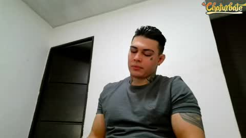 Snapshot of jq401055 chatting on 05-07-26, 02:11 Jaxxx67 online show from 05-07-26, 02:11