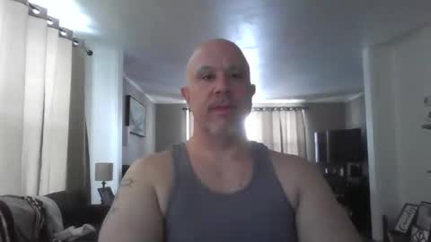 Snapshot of jr1871 chatting on 02-14-26, 02:14 jr1871 online show from 02-14-26, 02:14
