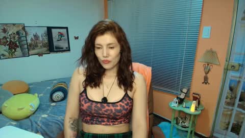 Camila Buitrago online show from 10-15-25, 03:23