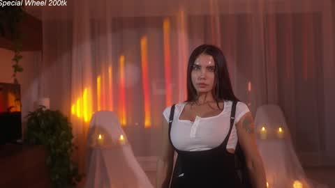 Jennifer Diaz online show from 11-17-25, 08:58