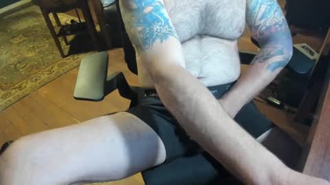 Snapshot of jsimon04 chatting on 12-11-24, 02:33 jsimon04 online show from 12-11-24, 02:33