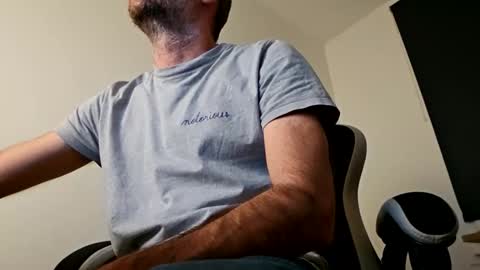 Snapshot of ju537705 chatting on 10-10-25, 08:24 ju537705 online show from 10-10-25, 08:24