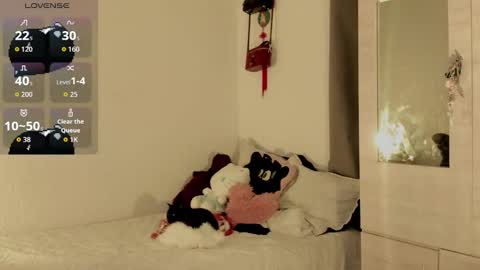 Ju Kyung online show from 11-17-25, 07:47