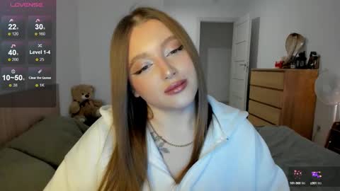 Julia and Julia online show from 02-04-25, 02:32