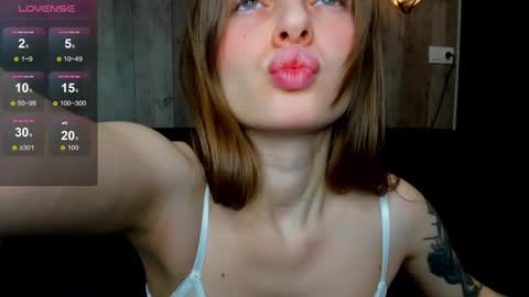 Julia and Julia online show from 02-13-25, 04:39