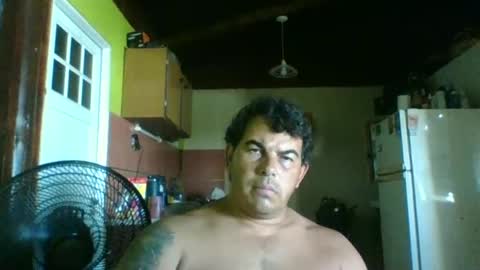 Snapshot of juan1019rosa chatting on 03-05-25, 01:28 ronaldo online show from 03-05-25, 01:28