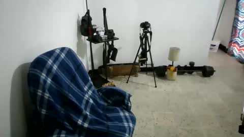 juan235665 online show from 04-19-26, 05:45