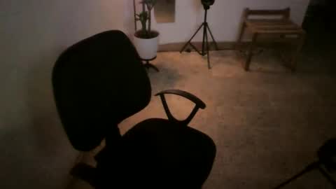 juan235665 online show from 06-01-26, 04:25