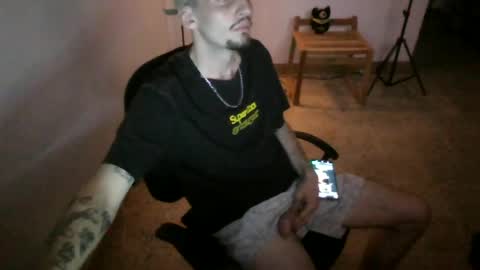 Snapshot of juan235665 chatting on 07-04-26, 03:45 juan235665 online show from 07-04-26, 03:45