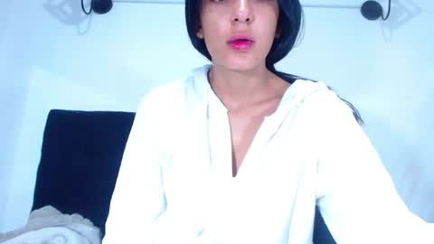    online show from 06-18-26, 11:58