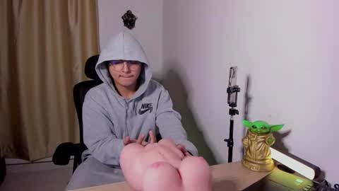 Juan Belmont online show from 12-04-25, 06:12