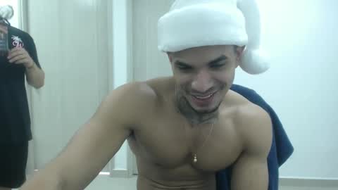 Snapshot of juan_gomez_1 chatting on 12-19-24, 08:34 juan_gomez_1 online show from 12-19-24, 08:34