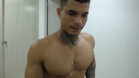 Snapshot of juan_gomez_1 chatting on 01-10-25, 01:41 juan_gomez_1 online show from 01-10-25, 01:41