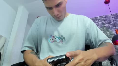 Snapshot of juan_jsmith chatting on 03-03-25, 01:21 juan_jsmith online show from 03-03-25, 01:21