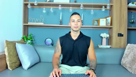 juan_muscle online show from 01-31-25, 02:15