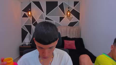 JuanSteven online show from 11-07-25, 04:23