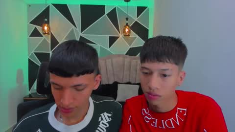 JuanSteven online show from 11-08-25, 04:45