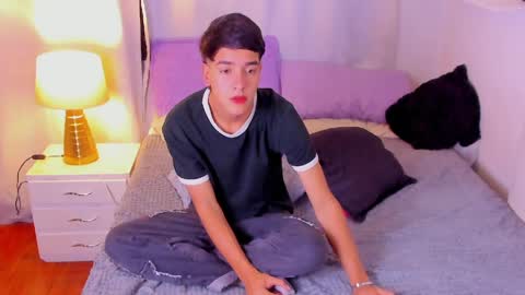 juan_one1 online show from 04-01-26, 08:48