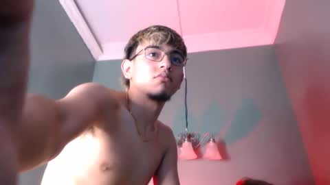 juan_saul1 online show from 05-11-26, 07:22