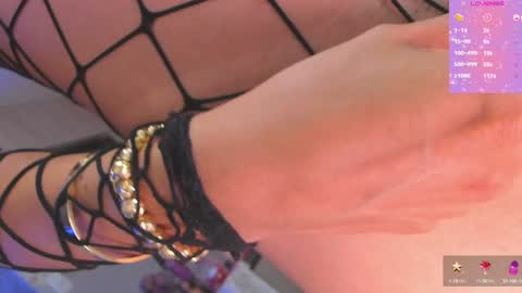 JUANA VALENTINA QUINTERO independent model  ONLY FANS --- Juanaquintero online show from 01-20-25, 06:31