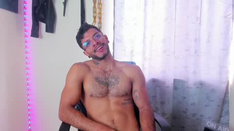 Juan Esteban online show from 01-05-25, 05:20