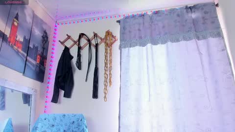 Juan Esteban online show from 02-18-25, 03:54