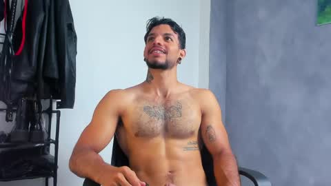 Juan Esteban online show from 05-14-26, 04:03